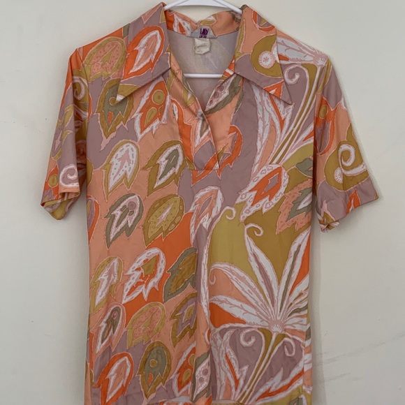 Vintage Tops - Vintage 1970s groovy printed shirt